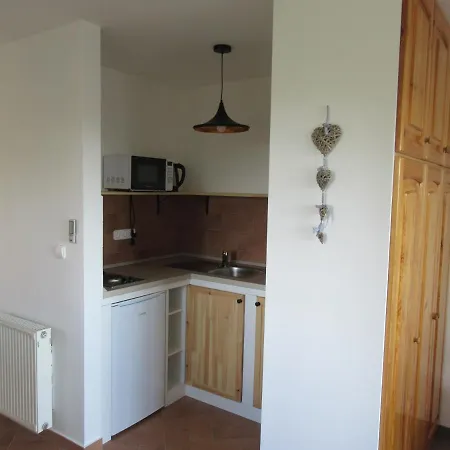 Mediterran Vendeghaz 3* Velence