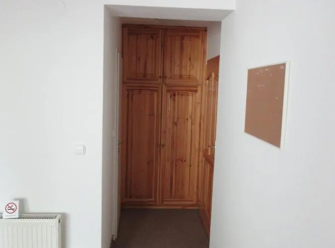 게스트하우스 Mediterran Vendeghaz